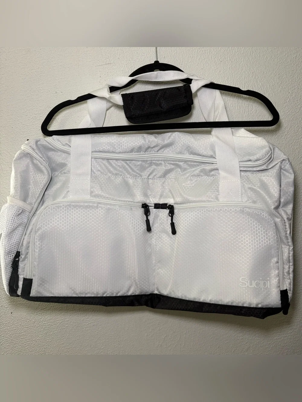 White Water Proof Duffel/Gym Bag with Front Pockets Shoe Compartment Wet Pocket